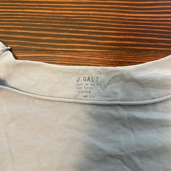 Brandy Melville J.GALT off the shoulder blue t-shirt - Picture 2 of 4
